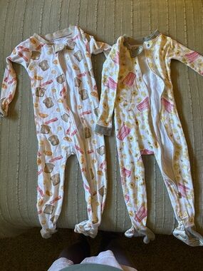 Burt’s Bees Baby Bundle - two footed Pajamas